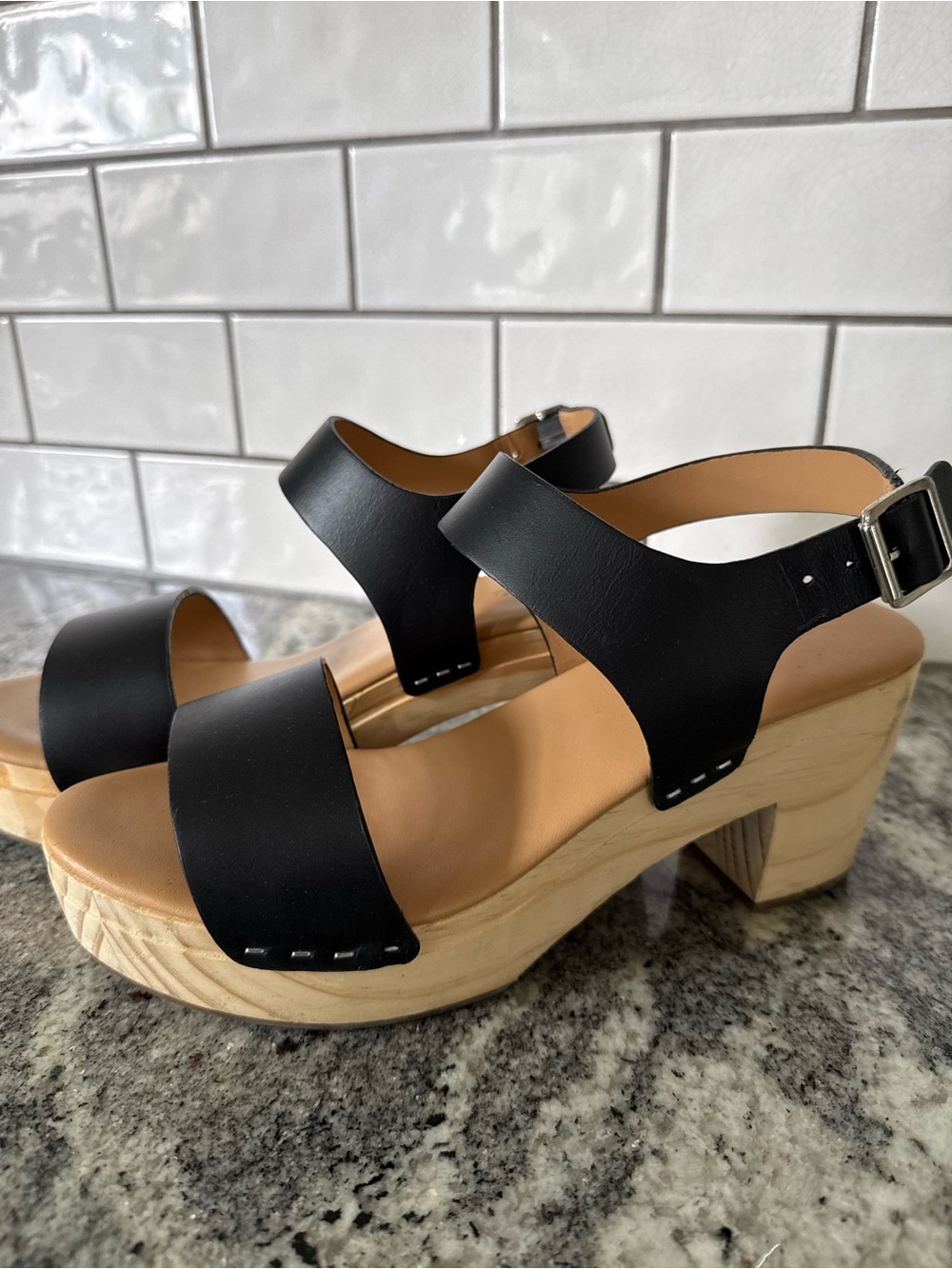 EUC Nisolo All Day Open Toe Clog Black